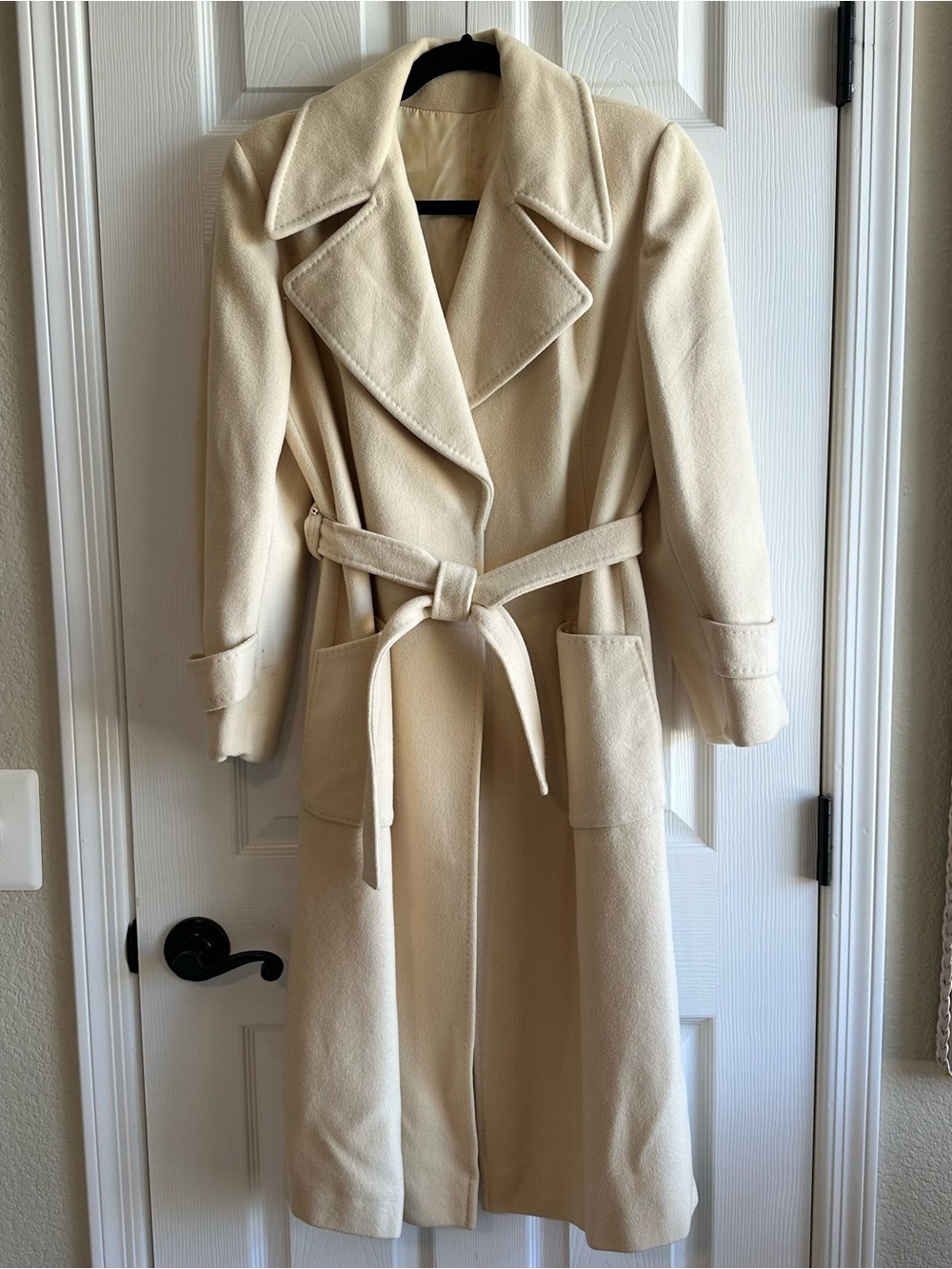 BRINY MARLIN Vintage Women's Cream Long Belted Cashmere Coat - SZ S-M